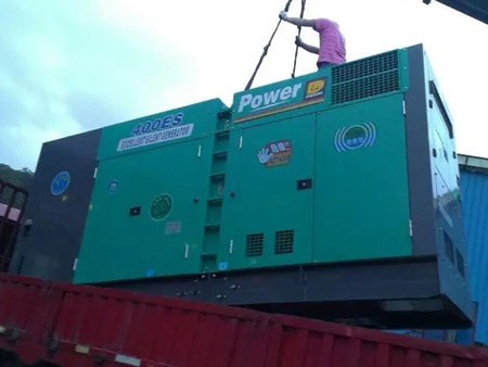 泸西柴油发电机组转速不稳定时，如何对发动机进行维护？