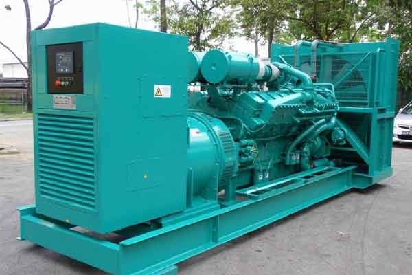 泸西柴油发电机组电压不稳定怎样维修？